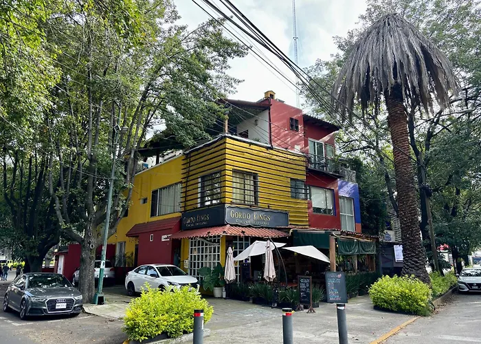 Collection O Casa Anzures Thematic, Hotel