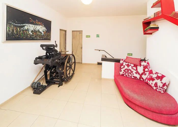Collection O Casa Anzures Thematic, Hotel
